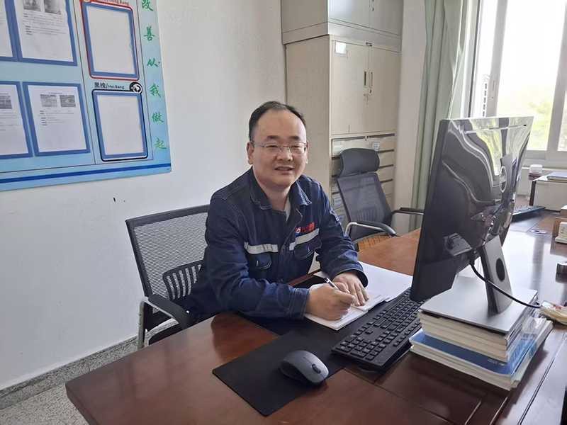 【全國科技工作者日活動系列報道】堅守科研初心，在礦冶星河中恒久發(fā)光——記龍佰四川礦冶有限公司高級工程師張博